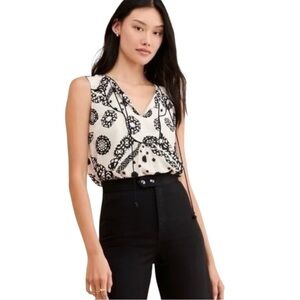 Anthropologie 100% Silk Black White Sleeveless Blouse Top Women’s Size 6 US